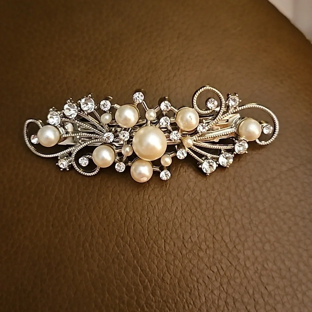 Vintage 1980s Silvertone Pearl Rhinestone Formal Bridal Barrette